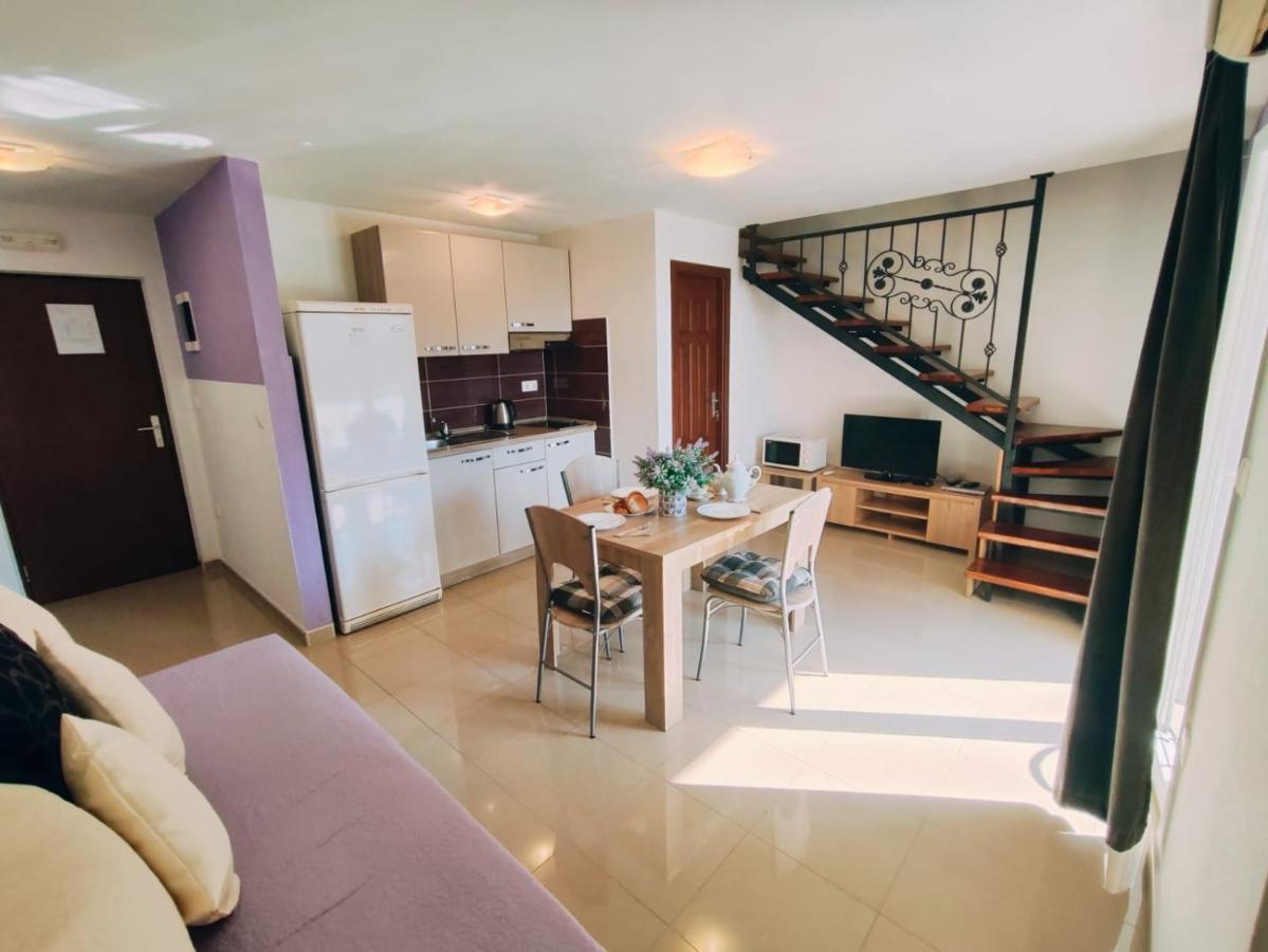 Apartmani Nada Mustapic Brela Kültér fotó