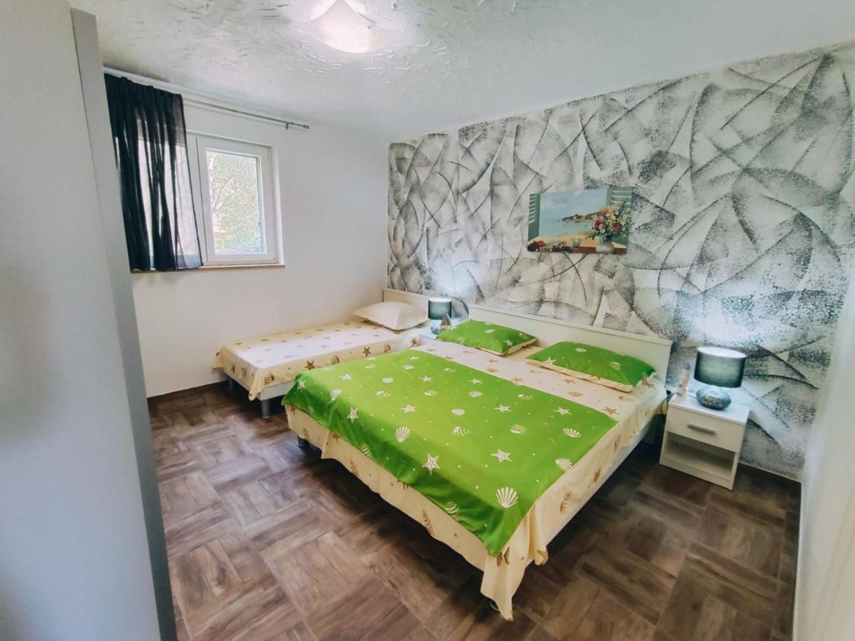 Apartmani Nada Mustapic Brela Kültér fotó