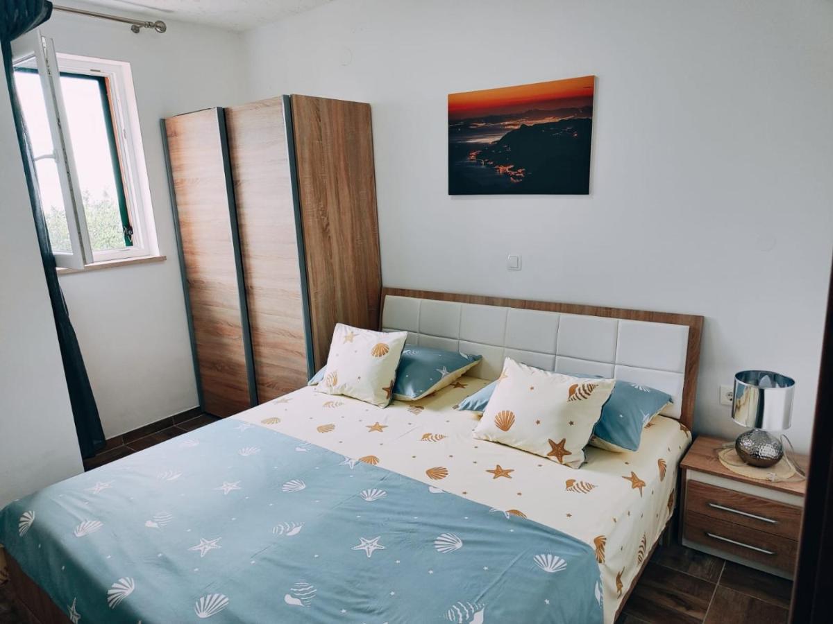 Apartmani Nada Mustapic Brela Kültér fotó
