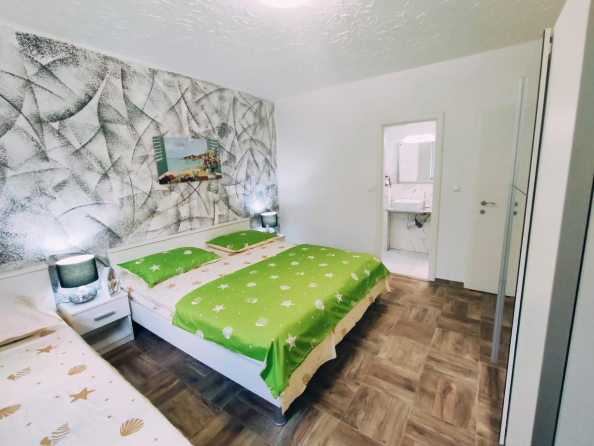 Apartmani Nada Mustapic Brela Kültér fotó