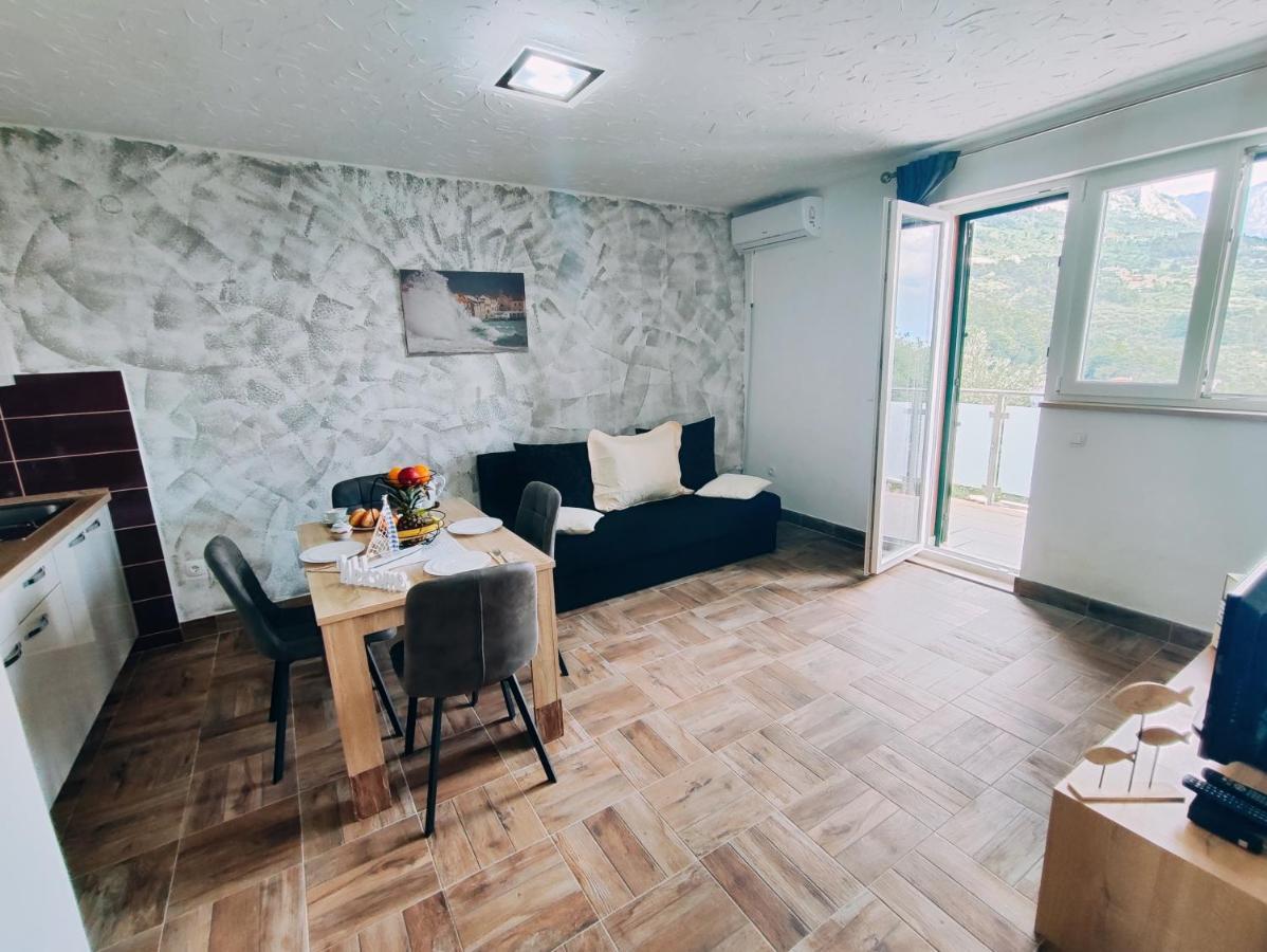 Apartmani Nada Mustapic Brela Kültér fotó