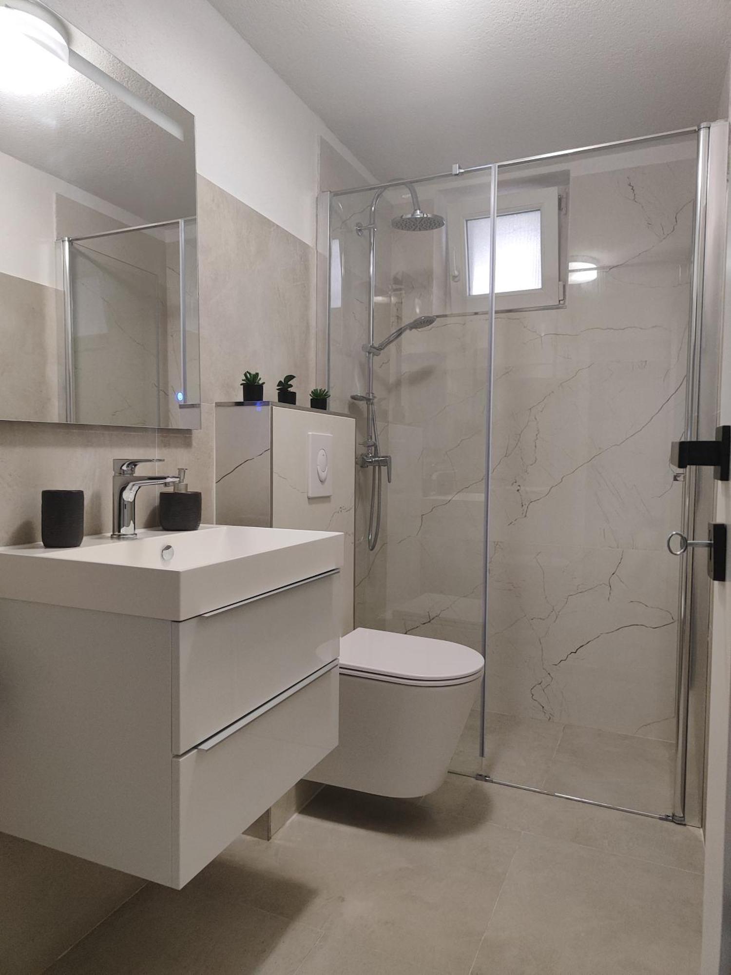 Apartmani Nada Mustapic Brela Kültér fotó