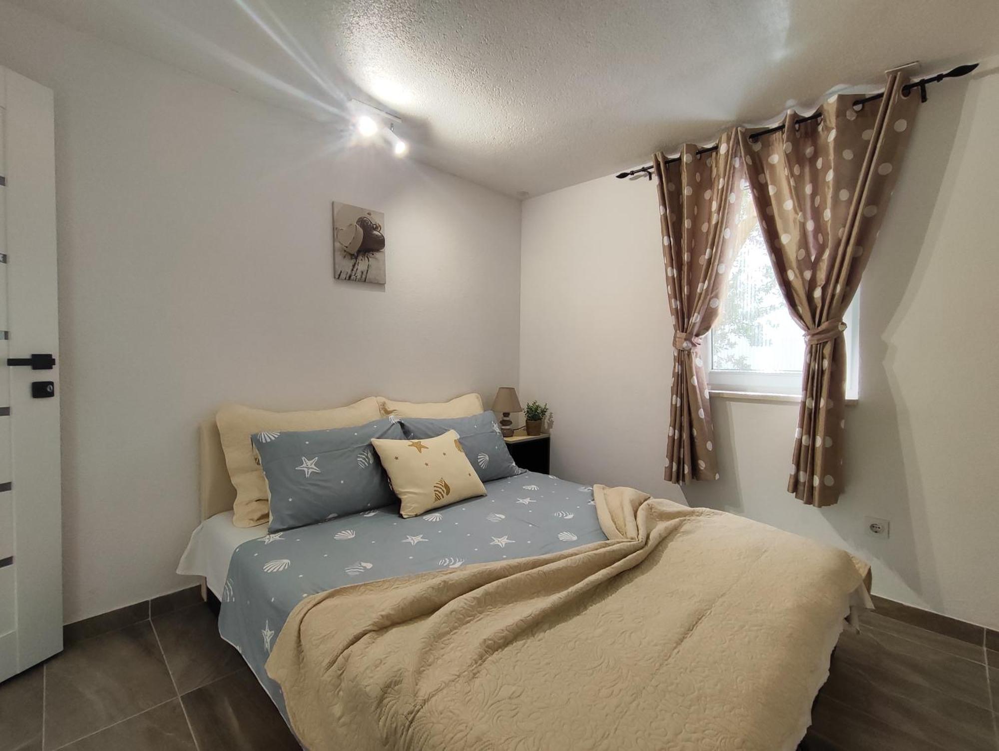 Apartmani Nada Mustapic Brela Kültér fotó